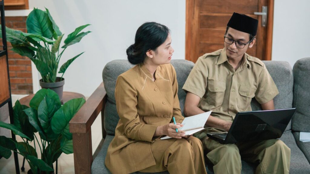 Bahasa Inggris PNS: Apa Terjemahan yang Tepat?