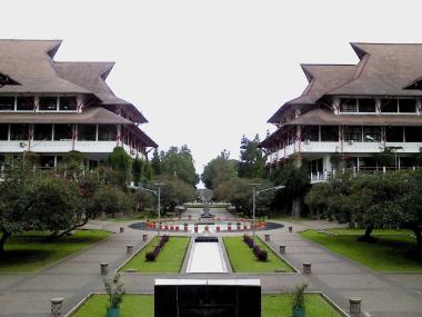Bagaimana Passing Grade SNBT ITB Bisa Memengaruhi Pilihan Jurusanmu?