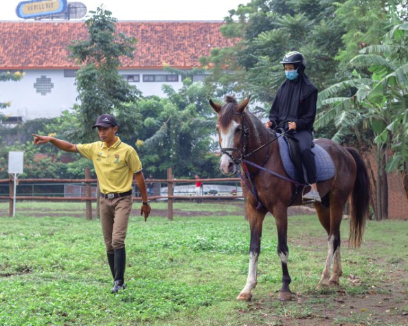 Membangun Pondasi Keimanan dengan Ekstrakurikuler Imtaq di Pesantren Al Masoem Bandung