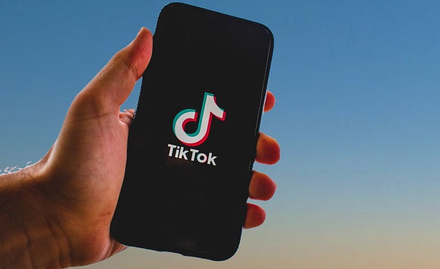 Jasa Share TikTok sebagai Cara Efektif Meningkatkan Exposure dan Interaksi Konten
