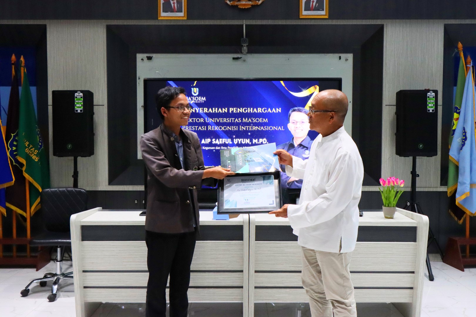Mengenal Lebih Dekat Profil Dosen S1 Pendidikan Bahasa Inggris Berprestasi Internasional Dengan Kontribusi Luar Biasa Di Tingkat Asia