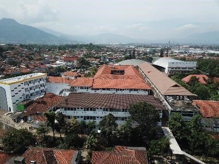 Hari-Hari Istimewa: Peringatan Hari Besar Islam di Boarding School Al Masoem Bandung