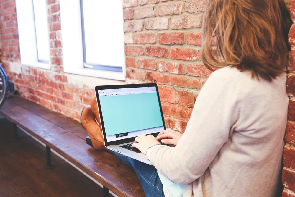 Apa Itu Tes TOEFL? Cara Memanfaatkan Sumber Daya Online